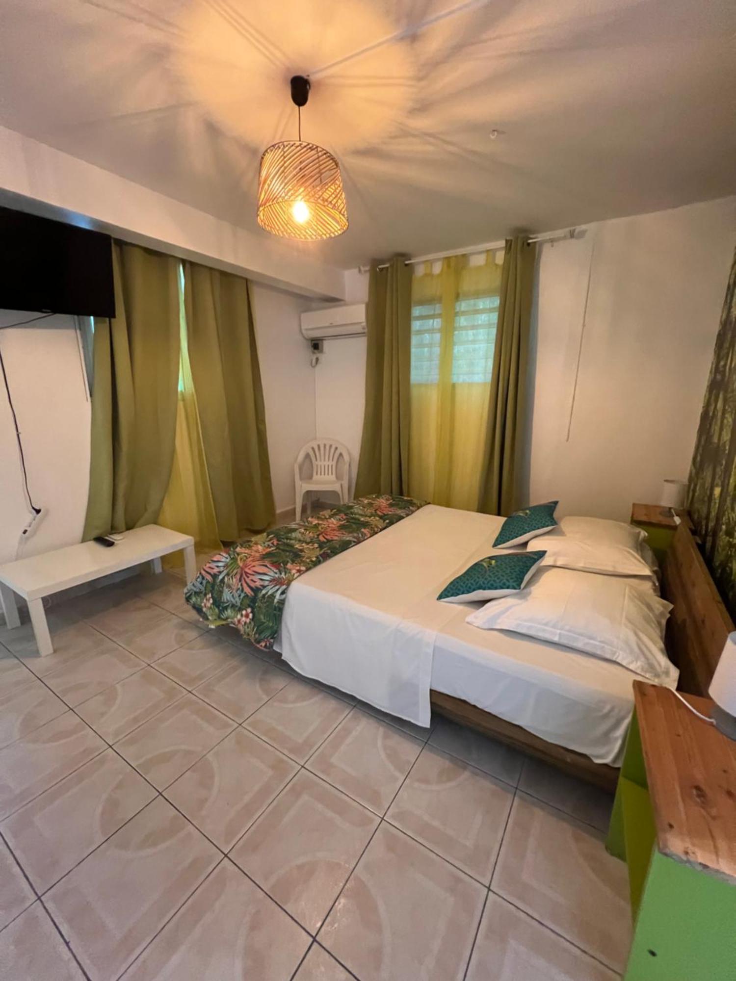Ferienwohnung Location Tropical Sainte-Anne  Exterior foto